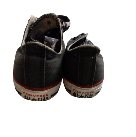 EUC like new! Gray low top all star converse with burgundy wide star laces - Picture 5 of 8